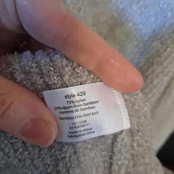 Barefoot Dreams Bamboo Chic Lite Snap Up Sweater Size 1X - Picture 5 of 8